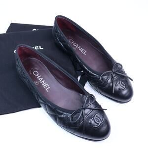 CHANEL Cambon Leather CC Quilted Ballet Flats Black Almond Toe Women's 35/US 5
